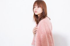 ふとしたスキからのぞくアンニュイなお色気