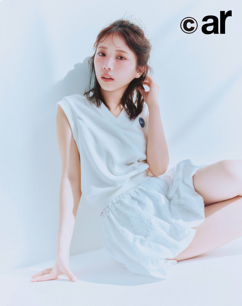 ar7月号に登場する与田祐希さん