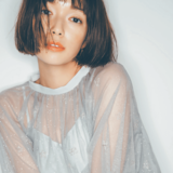 透けてる肌って最高にエロい！　冬デートで彼をドキッとさせたいならインナーは透けorチュール素材でいけ