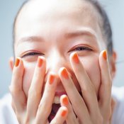 「最近、仕事しかしてない…」手っ取り早くテンションを上げるには?おしゃ色ネイル9選