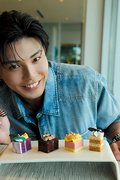 武知海青。ar7月号より