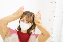 輪郭で印象を変える！「マスクでうさぎメイク」