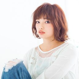 毛先の遊び心で差をつける!一枚ウワテの定番ボブ