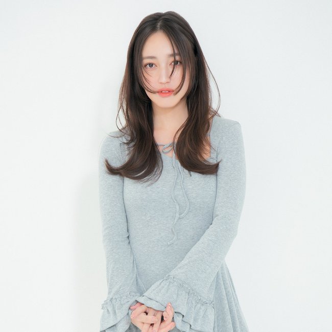 【ロング】クール顔もモードもお手のもの♡旬なハッシュカットがお気に入り