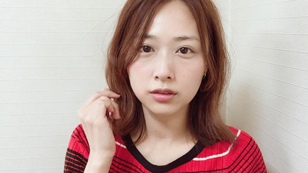 注目度NO.1ガールは肌が違う！ハイライトテクでツヤ感増し増しに♡