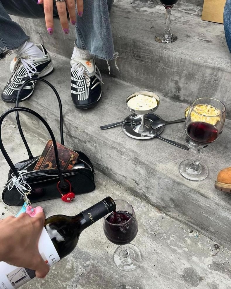 韓国・ソウルカフェおすすめ⑪어글라스오브（A GLASS OF）