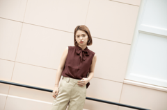 【GU】なら￥1,990で買えちゃう！　こなれボトムの代表＝チノパンは、女っぽく着こなしたい♡