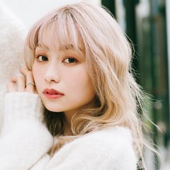 【ミディアム】透けるようなホワイトで魅惑の儚げ女子に