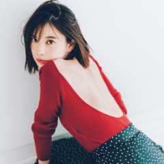 脱いだ時のギャップに落ちる男子続出！　冬にこそ着たいバックシャントップスってこんな♡