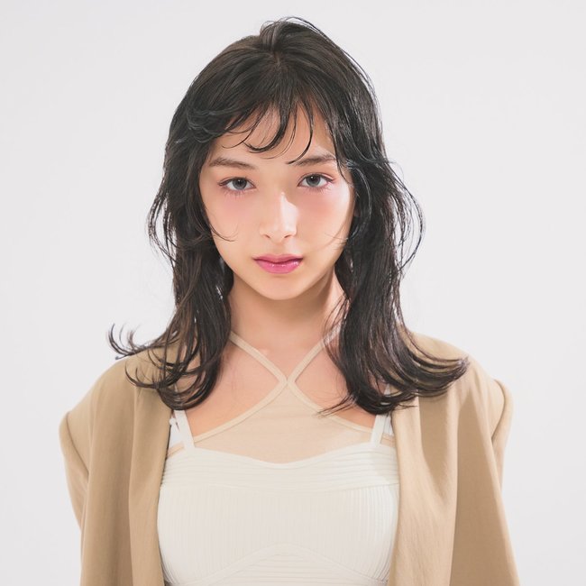 【ミディアム】オリーブブルーで赤みを抑えてしっとりツヤツヤに