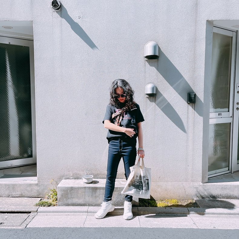 パンツ￥1,690／ジーユー