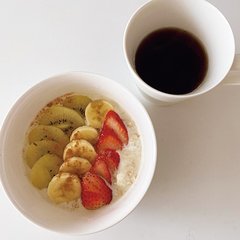 【−11㎏の減量に成功】暴飲暴食をしてしまう回数が減った方法って？人気ダイエット系Youtuberの痩せルーティン