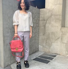 【GU】スリットが美脚効果抜群♡ 春の新作カラーデニム