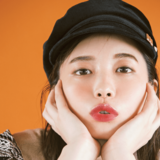 これ1つで全メイク完成しちゃうってほんと？！　旬なくすみカラーで作るあか抜けメイクってこんな♡