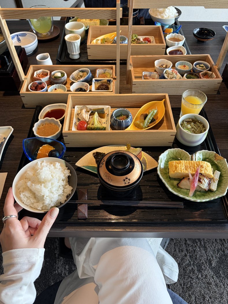 誕生日に泊まってみた！ おすすめホテルの宿泊体験レビュー ​「伊豆リトリート 熱川粋光 by 温故知新」　朝食