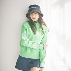 【ar golf】ビビッドカラーなのにお上品♡　トレンドのハーフジップニットで作る顔映えコーデ♡