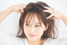 わたなべ麻衣が実践！　おフェロ顔になれるマッサージ