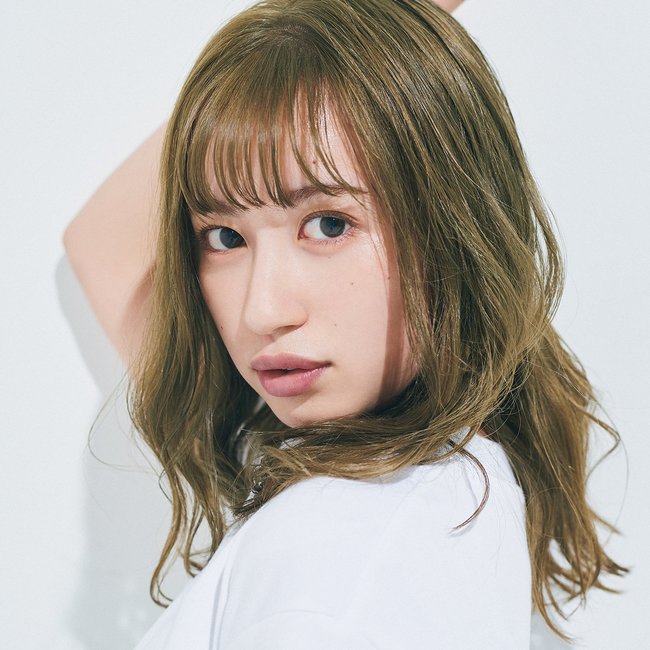 周囲の視線ジャックする♡ プラチナオリーブベージュ