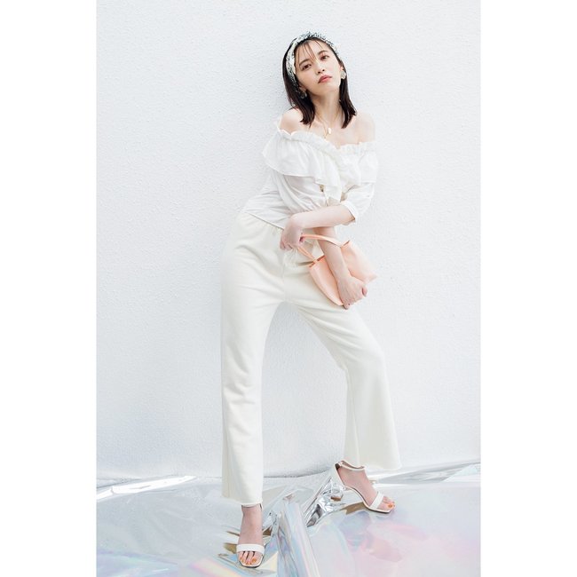 ”甘さちょい多め”の【STY中野ゆりか】的ホワイトコーデ♡ ちょうどいい女っぽさがミソ！