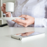 そのLINEの女、誰！？ 彼の携帯を見ずに不安を解消するワザ【DJあおい】