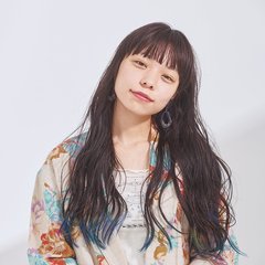 【ロング】暗髪＋マルチカラーで今っぽさ爆上がり