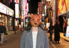 ar編集部員、飲み屋にarを持参して、男性客に感想をもらってきた