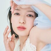 ”ふわふわむっちり”な質感が超デート向き♡ 美容液成分たっぷりで乾燥知らずな【恋リップ】5選
