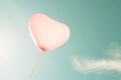 ゆうこす「マネージャーさんには生理時期を伝えています」生理痛やPMSとの向き合い方について