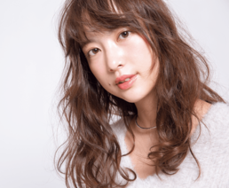 会社の先輩に恋してる女子必見！ 年上男子ウケしたいなら今すぐ○○ウェーブにせよ