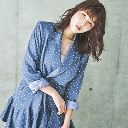 ひんやりガーリーなバイオレットヘアで透明感爆上がり