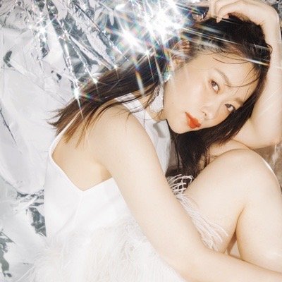 指原莉乃「あぶらとり紙よりも脂を取りすぎず、肌が乾燥しないのでめっちゃおすすめ」コンビニで買えるシートの使い方がさすがすぎる