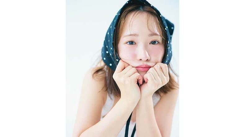 川栄李奈、エイジレスなピカピカ肌の秘密って？「スキンケアは毎日コツコツ派！」【愛用スキンケア＆ヘアケアアイテム】5選