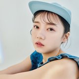 派手色なカラーマスカラを自然になじませる方法って？キャッチーな目元でit girlに♡【ビビッドマスカラ】3選