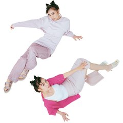 大人っぽさはくすみカラーで纏う！【春のピンクコーデ】2選