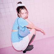 肌見せニットは今季も大人気な予感!チラチラニットで彼の視線をクギヅケ♡最旬デートコーデをお届け