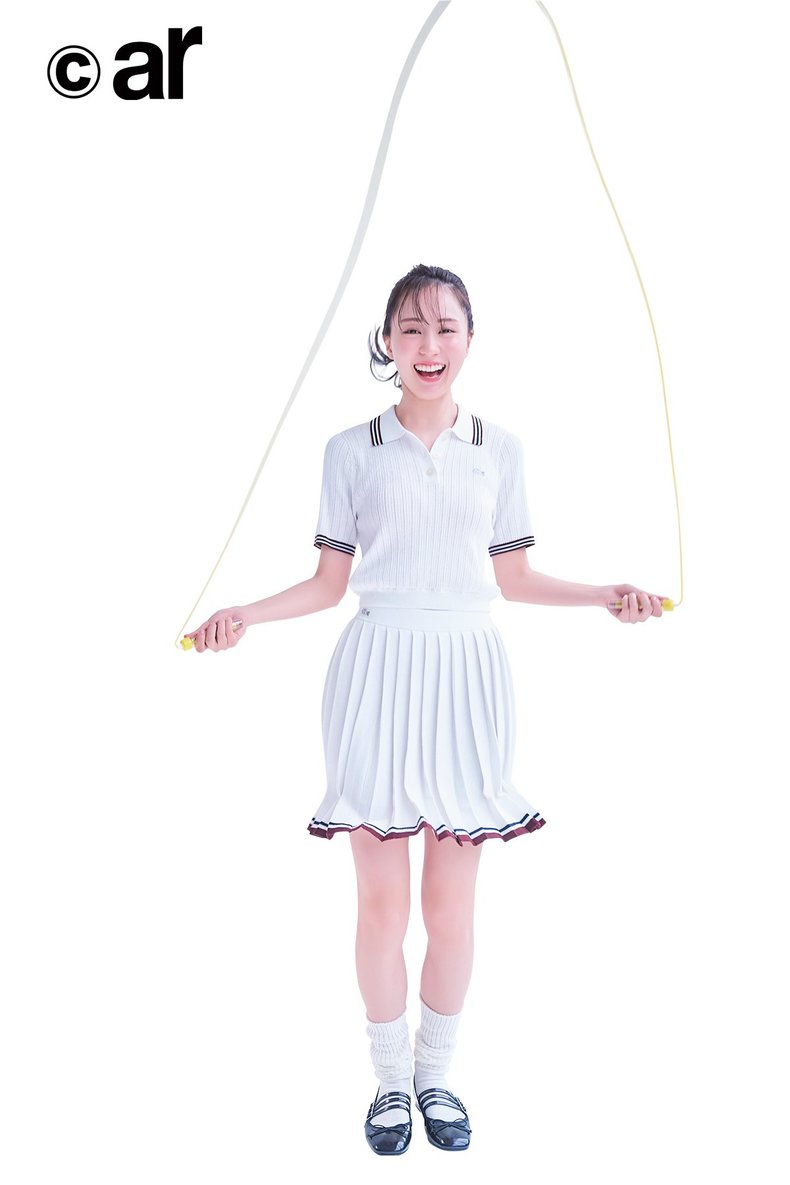 賀喜遥香。ar5月号より