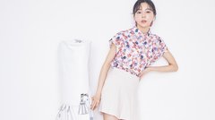 【ar golf】真夏のラウンドでも快適にいられる最強シャツ♪ ちょっぴり派手なデザインは白スカートと合わせると即シャレます♡