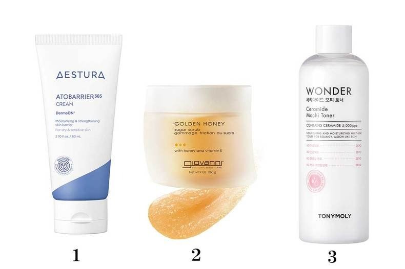 1AESTURA　アトバリア365 クリーム　80㎖　￥3,300　 2 ジョヴァンニ シュガー ボディス クラブ（GH）　260ｇ　￥3,590／コスメキッチン　 3 トニーモリー　ワンダー C モチトナー　500㎖　￥1,980／P2C