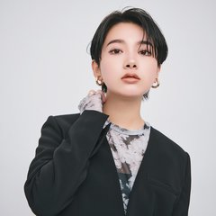 【ショート】横顔までも完璧すぎる！コンパクトなハンサムショート