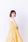 中に着たオールインワン ¥9,890/ボンヌ チェックワンピース ¥19,800/ポピー(ポピー 原宿) ネックレス ¥5,900/kaoyorinakami
