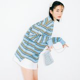 「今着なくていつ着る⁉」佐藤栞里が着こなす、”カラーボーダー”がおしゃれすぎ