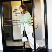 パンツスタイル×女っぽのギャップが最強!脚長効果も抜群♡【スキバレ】カジュアルコーデ2選