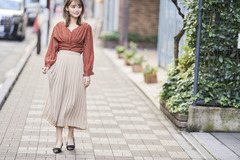 ユニクロの大人プリーツは使える！　今買うべきはこの色♡