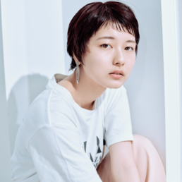 【ショート】凛々しさと透明感が際立つ極上ショート