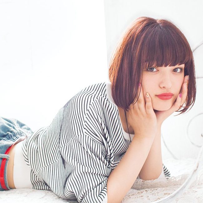 重軽感が絶妙な外国人風シースルーボブ