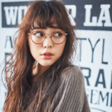 透けた前髪からのぞく キュートなお色気にドキドキッ