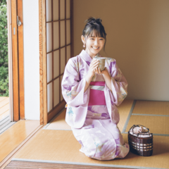 照れた顔とピンクのあざとさがイイ♥ 初めての浴衣デートは桃色でGO【乃木坂46堀未央奈】