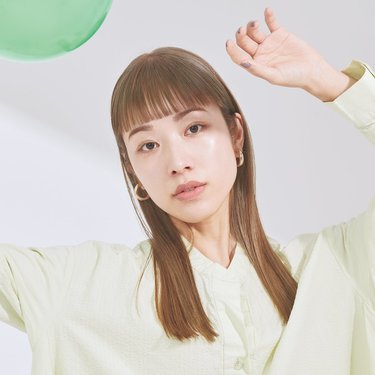 ロング ストレート 前髪ありの髪型 ヘアスタイル Ar アール Web ヘアカタログ