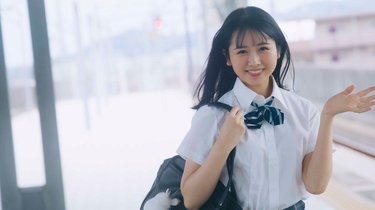 先行カット有】日向坂46上村ひなの、初のソロ写真集が9⽉12⽇に発売