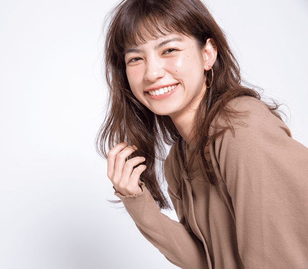 ダサいと感じるのは流行に乗れてないから！今どきロングはレイヤーが重要らしい